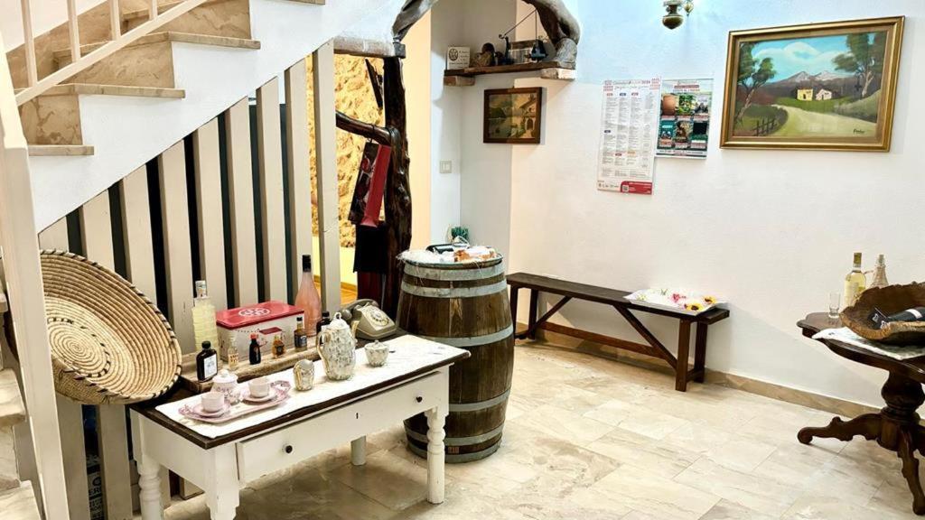 Casa Del Corso Hotel Dorgali Ngoại thất bức ảnh