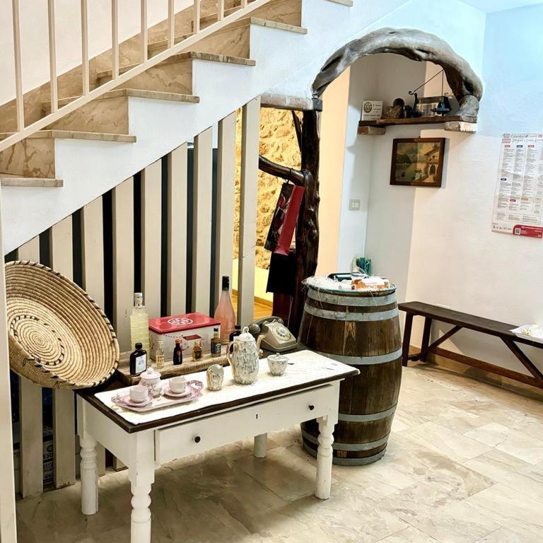 Casa Del Corso Hotel Dorgali Ngoại thất bức ảnh