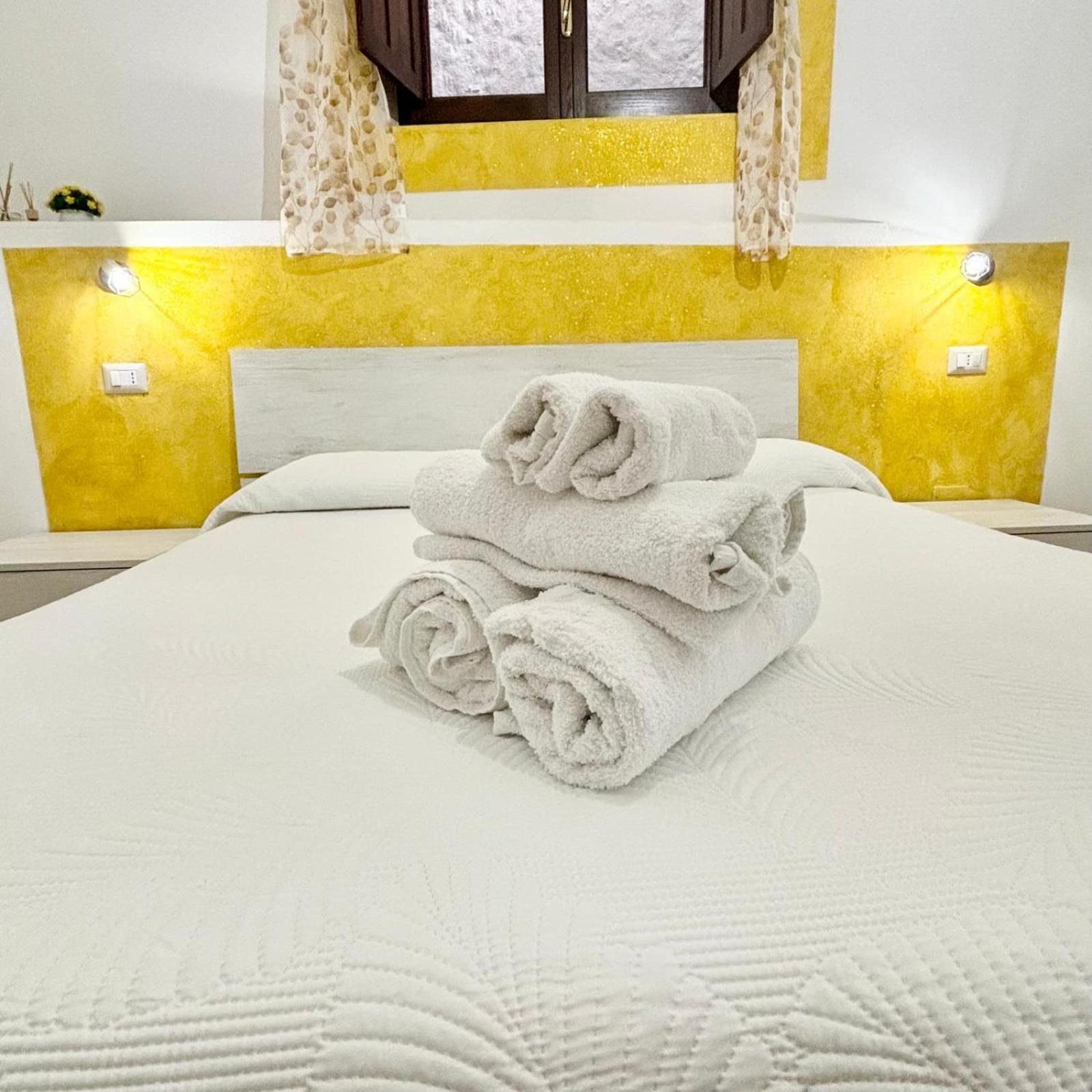 Casa Del Corso Hotel Dorgali Ngoại thất bức ảnh